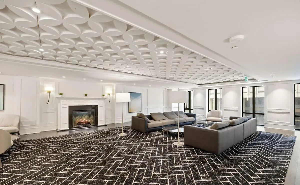 Modern Luxury Suite With King Bed In Downtown Toronto Canada