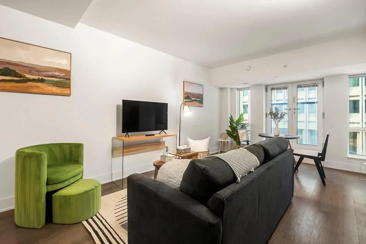 Lejlighed Modern Luxury Suite With King Bed In Downtown Toronto Canada