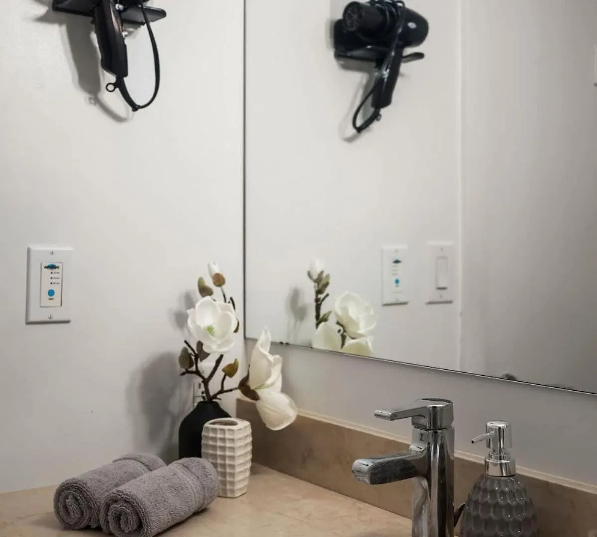 Lejlighed Modern Luxury Suite With King Bed In Downtown Toronto